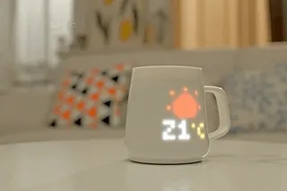 AI Mugs, Portable Water Flossers, and a Personal Manufacturing Hub for Your Desk